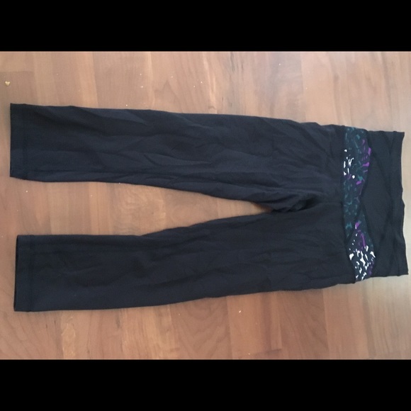 LULULEMON HI RISE REVERSIBLE TIGHT 4 - Picture 1 of 2